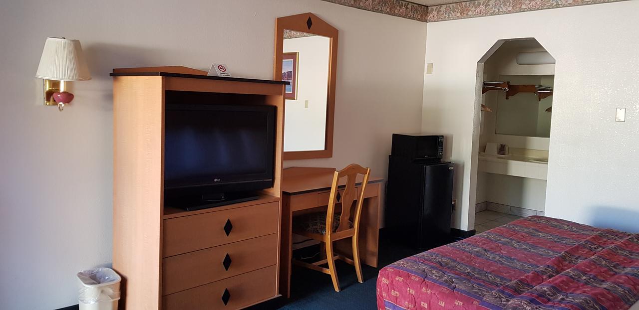 Night Inn Globe Εξωτερικό φωτογραφία